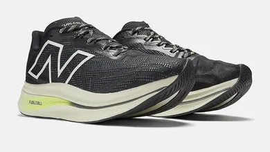 New-Balance-FuelCell-SuperComp-Trainer-v2-“Black”1