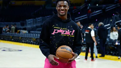 Golden State Warriors v Los Angeles Lakers - Game Three