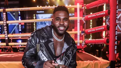 Social Gloves: Battle of the Platforms