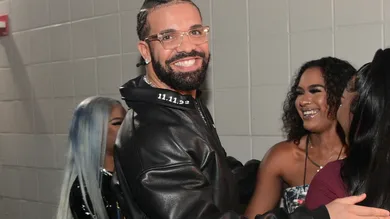 Drake Greets Fans Waiting Show Hip Hop News