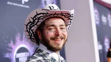 2019 American Music Awards - Red Carpet