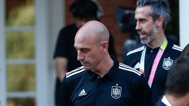 Pedro Sanchez receives to the Spain Women Team as World Cup Champions