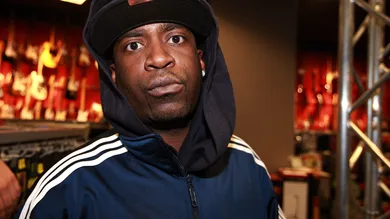 50 Cent Promotes "Before I Self Destruct" At Best Buy