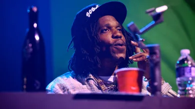 currensy-travel-overseas-one-reason