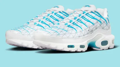 nike-air-max-plus-marseille-coat-of-arms-fq2397-100-8