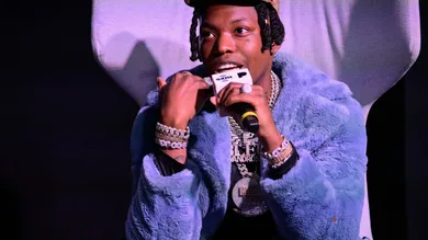 Pandora Play Back With Bleu