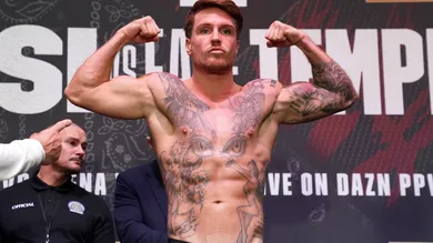 KSI v FaZe Temperrr - Weigh In - BOXPARK Wembley