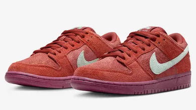 Nike-SB-Dunk-Low-Mystic-Red-DV5429-601-4