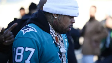 Street Style - Paris Fashion Week - Menswear F/W 2020-2021 : Day Three