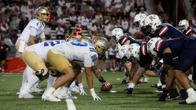 COLLEGE FOOTBALL: NOV 04 UCLA at Arizona