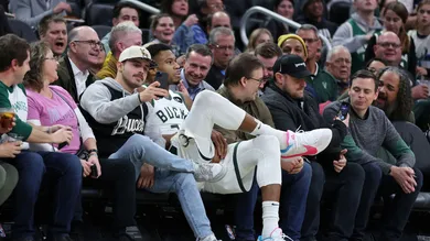 Detroit Pistons v Milwaukee Bucks