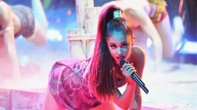 2016 American Music Awards - Roaming Show