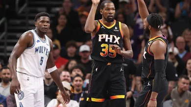 Minnesota Timberwolves v Phoenix Suns