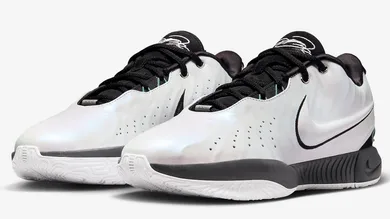Nike-LeBron-21-Conchiolin-White-Black-4