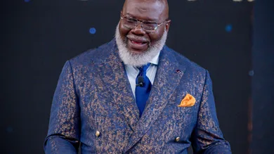 2022 Woman, Thou Art Loosed!