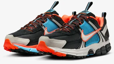Nike-Zoom-Vomero-5-Black-Blue-Gaze-Total-Orange-4