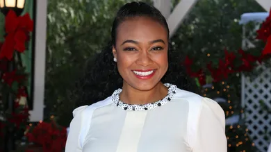 Celebrities Visit Hallmark's "Home &amp; Family"