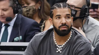 Drake Instagram Selfie Curls Roasted Fans Hip Hop News