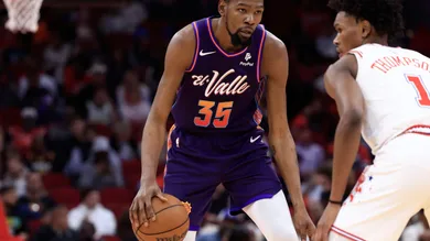 Phoenix Suns v Houston Rockets