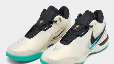 Nike-LeBron-NXXT-Gen-AMPD-Liverpool-FC-FJ1566-101-1