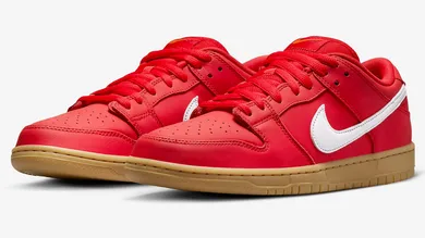 Nike-SB-Dunk-Low-University-Red-Gum-FJ1674-600-4