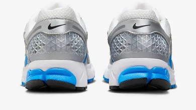 Nike-Zoom-Vomero-5-Metallic-Silver-Photo-Blue-FJ4151-100-5