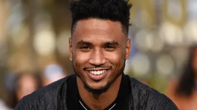 Trey Songz Visits "Extra"