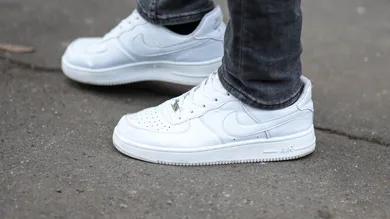 Street Style - Paris Fashion Week - Menswear Fall-Winter 2023-2024 : Day Three