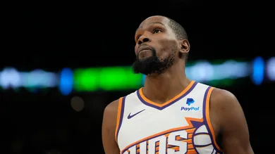 Phoenix Suns v Milwaukee Bucks