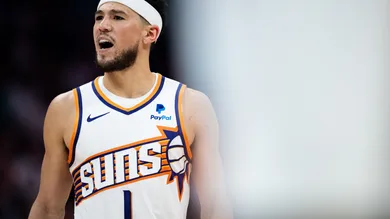 Phoenix Suns v Charlotte Hornets