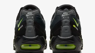 Nike-Air-Max-95-Black-Volt-CV1635-002-5