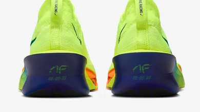 Nike-Alphafly-3-Volt-5