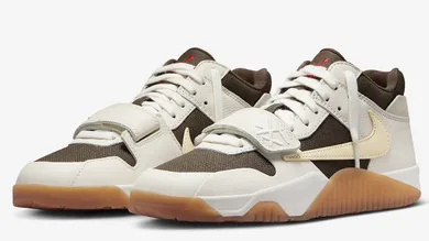 Travis-Scott-Jordan-Jumpman-Jack-Sail-FZ8117-100-4