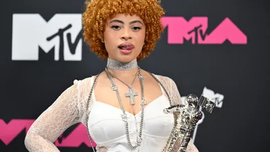 TOPSHOT-US-ENTERTAINMNET-MUSIC-AWARD-MTV-PRESS ROOM