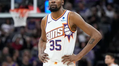 Phoenix Suns v Sacramento Kings