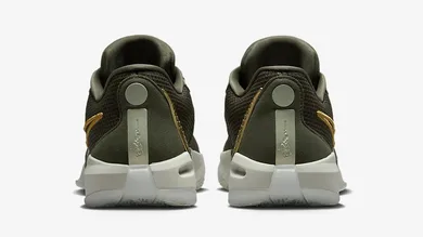 Nike-Sabrina-1-Dedication-HF5518-302-06