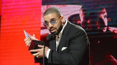 2016 American Music Awards - Roaming Show