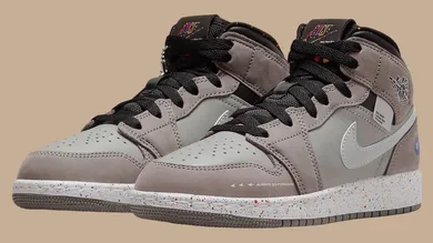 Air-Jordan-1-Mid-Wings-NYC-Subway-FZ1209-001