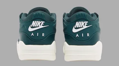 SneakerHeader.001