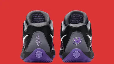 SneakerHeader.001