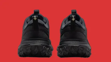 SneakerHeader.001