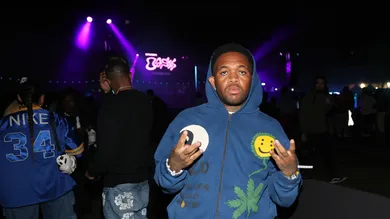 STURDY. Oasis Hydrated By Liquid I.V. - Afro House