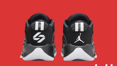 SneakerHeader.001