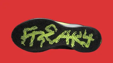 SneakerHeader.001