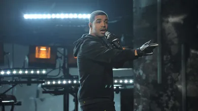 2011 American Music Awards - Roaming Show