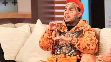 Tekashi 69 And Lenier Mesa Visit "El Gordo Y La Flaca"