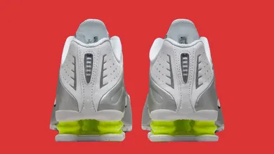 SneakerHeader.001