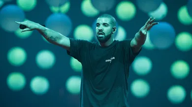 Drake Performs At l'AccorHotels Arena