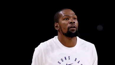 Phoenix Suns v Los Angeles Lakers