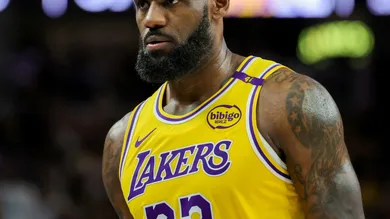 Golden State Warriors v Los Angeles Lakers